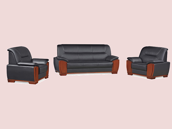 黑色沙发简洁大方