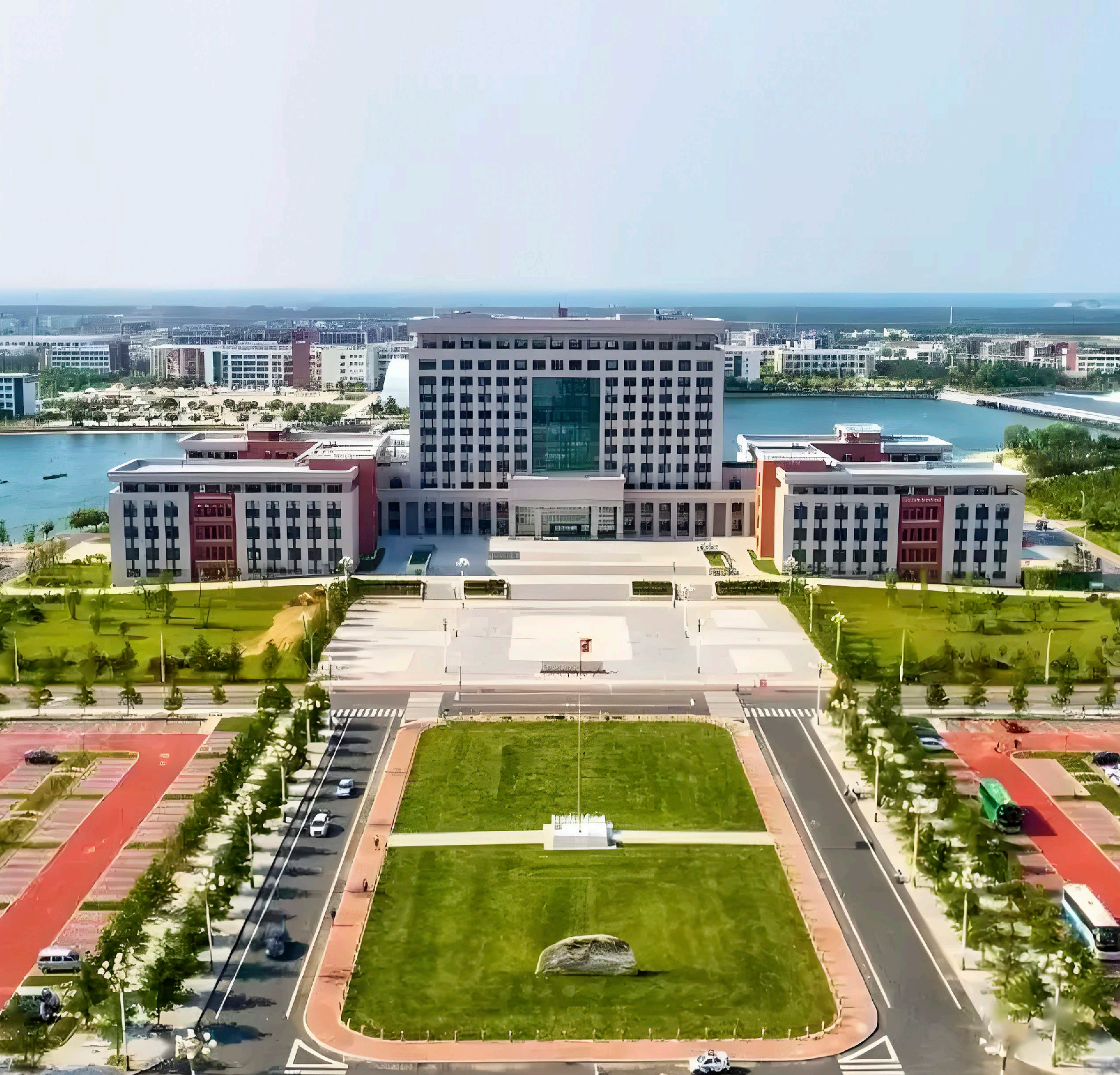 威海职业学院.png