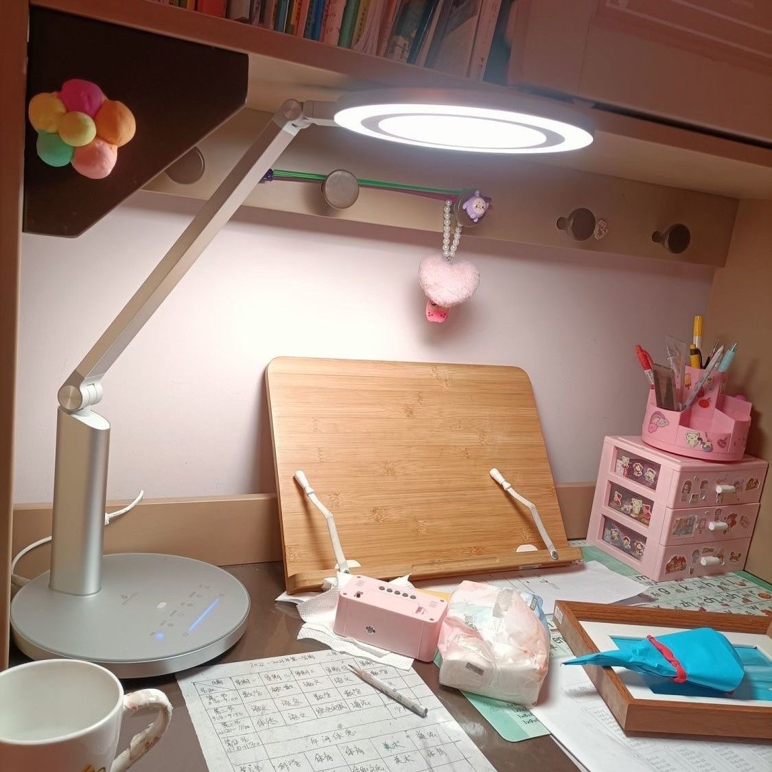高亮面环台灯