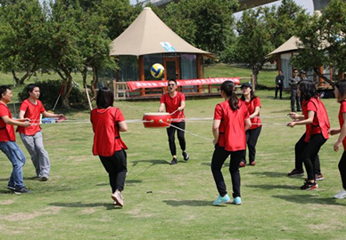 展风采 凝力量——云华教育集团开展员工户外拓展活动